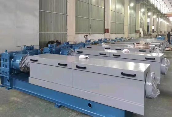 2400mm 3200mm Yüz Maskesi Malzeme Üretim Hattı PP Meltblown Nonwoven Kumaş Yapma Makinesi